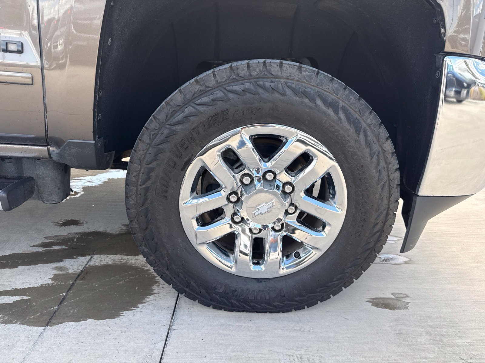 Used 2015 Chevrolet Silverado 2500 LT w/ LT Plus Package AWD/4WD image 25
