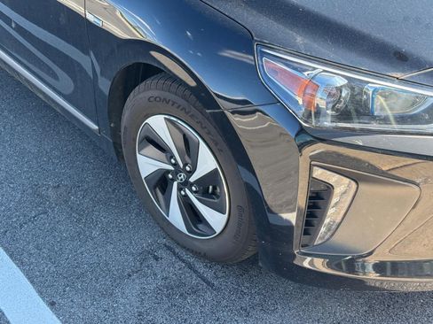 Used 2017 Hyundai Ioniq SEL image 11