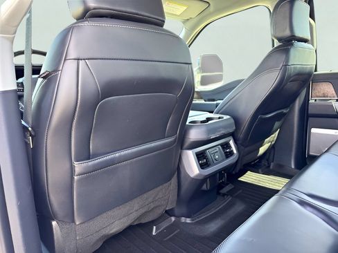 Used 2024 Ford F250 Lariat AWD/4WD image 18