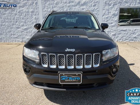 Used 2015 Jeep Compass Latitude AWD/4WD image 2