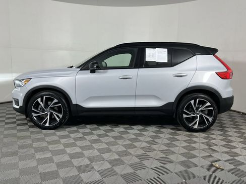 Used 2021 Volvo XC40 T5 R-Design w/ Advanced Package image 7
