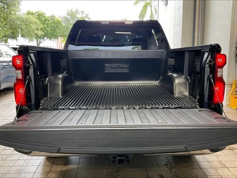 Used 2025 Chevrolet Silverado 1500 LT RWD image 18