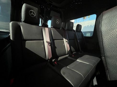 Used 2024 Mercedes-Benz Sprinter 2500 image 16