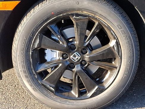 Used 2023 Honda Odyssey Sport image 9