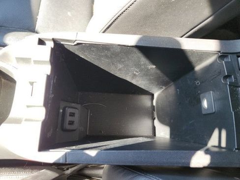 Used 2018 Chevrolet Equinox Premier AWD/4WD image 24