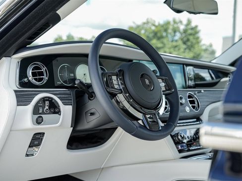 New 2025 Rolls-Royce Ghost image 19