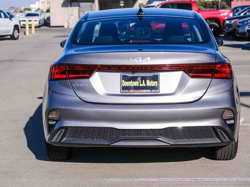 Used 2024 Kia Forte LXS FWD image 5