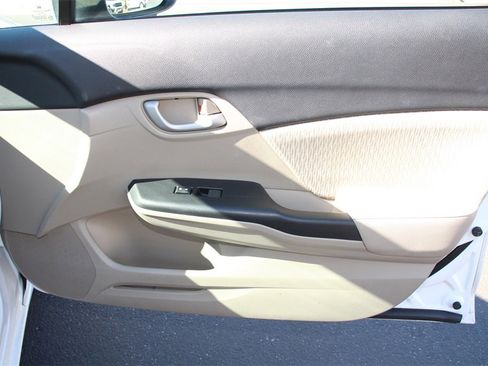 Used 2015 Honda Civic SE image 25