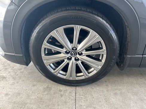 Used 2022 MAZDA CX-9 Signature image 15