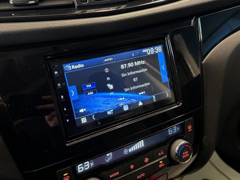 Used 2017 Nissan Rogue Sport SV image 12