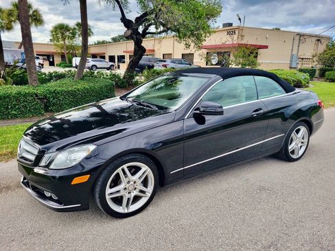 Used 2011 Mercedes-Benz E 350 Cabriolet w/ Premium 1 Pkg image 3