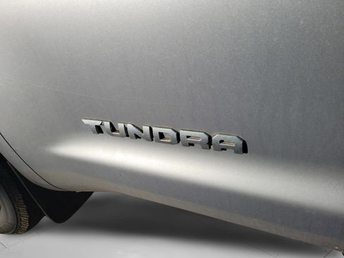 Used 2016 Toyota Tundra SR5 w/ SR5 Upgrade Package image 27