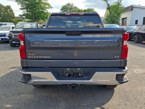 Used 2022 Chevrolet Silverado 1500 LT AWD/4WD image 7