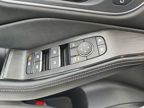Used 2026 Nissan Rogue Platinum w/ Platinum Premium Package AWD/4WD image 33