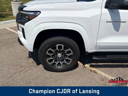 Used 2023 Chevrolet Colorado LT w/ LT Convenience Package III AWD/4WD image 30