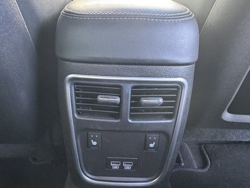 Used 2016 Dodge Charger SXT w/ AWD Plus Group image 12