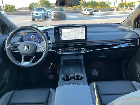 Used 2025 Honda Prologue Elite image 13