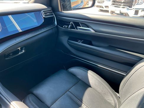 Certified 2024 Jeep Grand Wagoneer L Series II w/ Quick Order Packagew 28T image 10