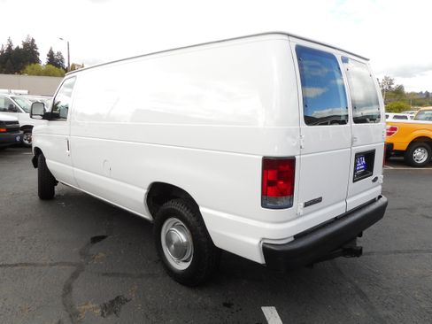 Used 2006 Ford E-250 and Econoline 250 image 7
