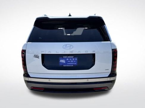 Used 2026 Hyundai Palisade Limited image 4