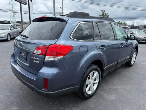 Used 2014 Subaru Outback 2.5i Premium image 3