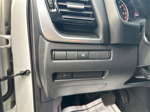 Used 2023 Nissan Rogue SV image 21