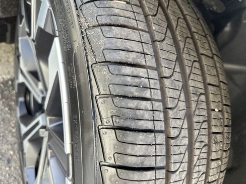 Used 2025 BMW 230i xDrive Coupe w/ M Sport Package image 7