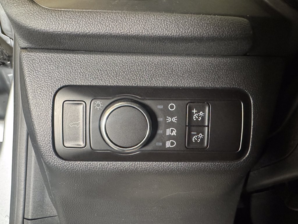 Used 2023 Ford Escape ST-Line w/ Tech Pack #1 AWD/4WD image 18