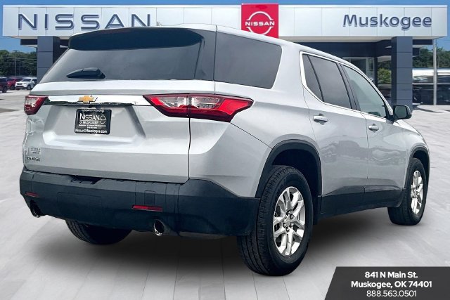 Used 2021 Chevrolet Traverse LS FWD image 5