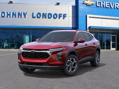 New 2026 Chevrolet Trax LT w/ Driver Confidence Package image 6