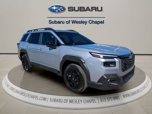 Used 2026 Subaru Outback Limited AWD/4WD image 2