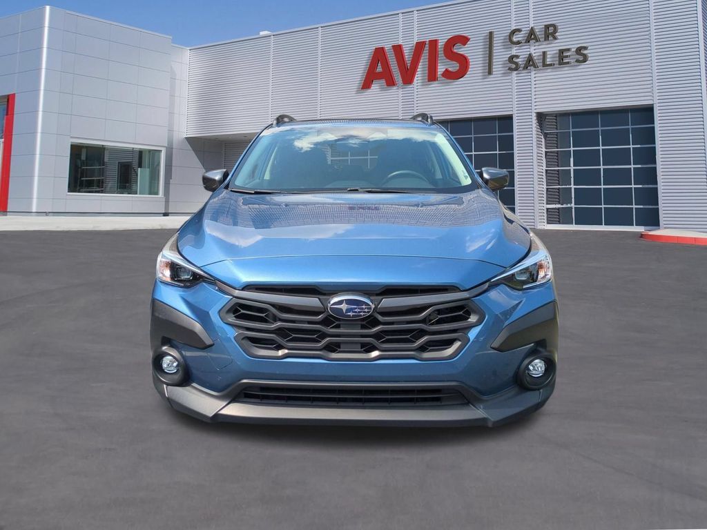 Used 2024 Subaru Crosstrek 2.0i Premium AWD/4WD image 2