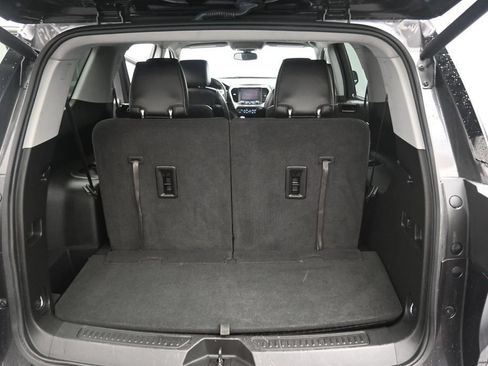 Used 2018 GMC Acadia SLT FWD image 11