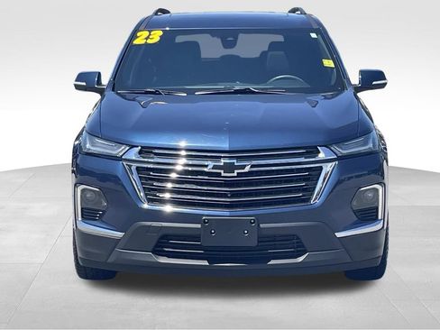 Used 2023 Chevrolet Traverse LT w/ LT Premium Package AWD/4WD image 9