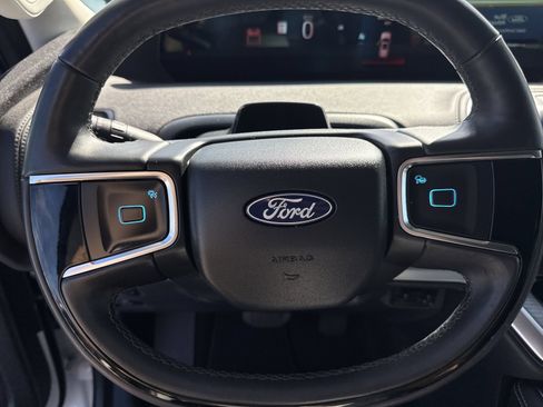Certified 2025 Ford Expedition Platinum AWD/4WD image 37