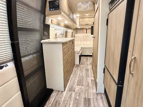 Used 2020 Mercedes-Benz Sprinter 3500 w/ Windows All Around Package image 27