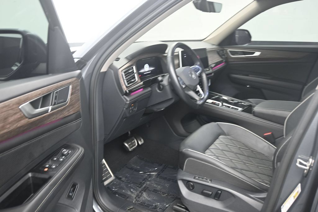 Used 2025 Volkswagen Atlas SEL Premium R-Line AWD/4WD image 10