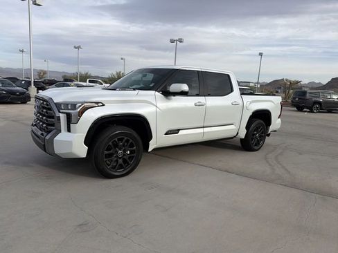 Used 2024 Toyota Tundra Platinum AWD/4WD image 8