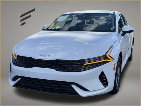 Used 2023 Kia K5 LXS image 1