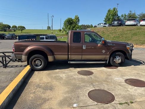 Used 2012 Ford F350 Lariat w/ Chrome Pkg RWD image 15