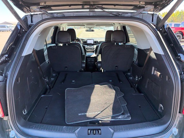 Used 2024 Ford Explorer XLT w/ Equipment Group 202A AWD/4WD image 12