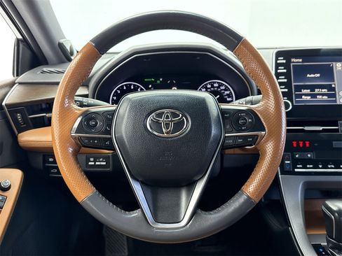 Used 2019 Toyota Avalon Limited image 20