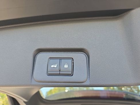 New 2026 Nissan Rogue Platinum w/ Tech Package AWD/4WD image 32