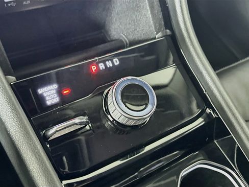 Used 2022 Jeep Grand Cherokee L Limited AWD/4WD image 24