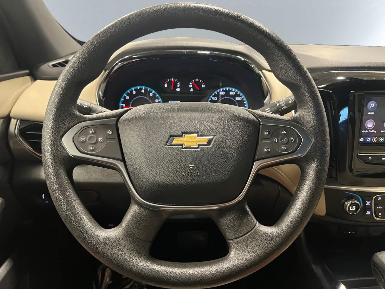 Used 2023 Chevrolet Traverse LS AWD/4WD image 17