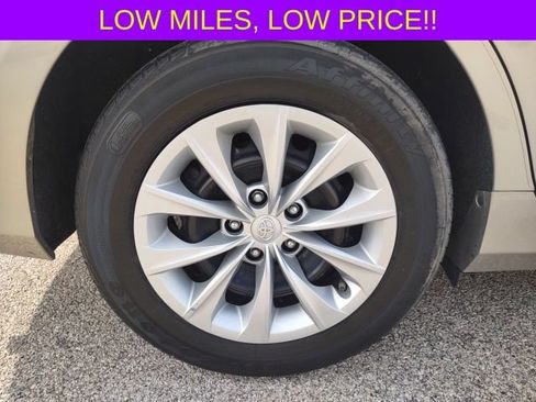 Used 2017 Toyota Camry LE FWD image 24