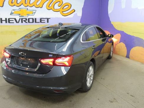 Used 2019 Chevrolet Malibu RS FWD image 8