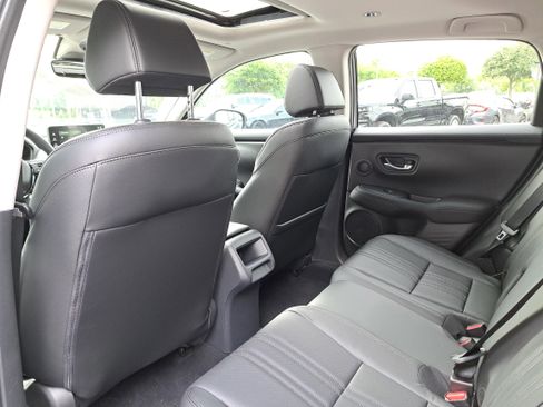 New 2026 Honda HR-V EX-L image 10