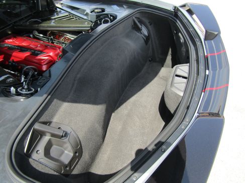 Used 2024 Chevrolet Corvette Stingray Preferred Cpe w/ Z51 Performance Package RWD image 19