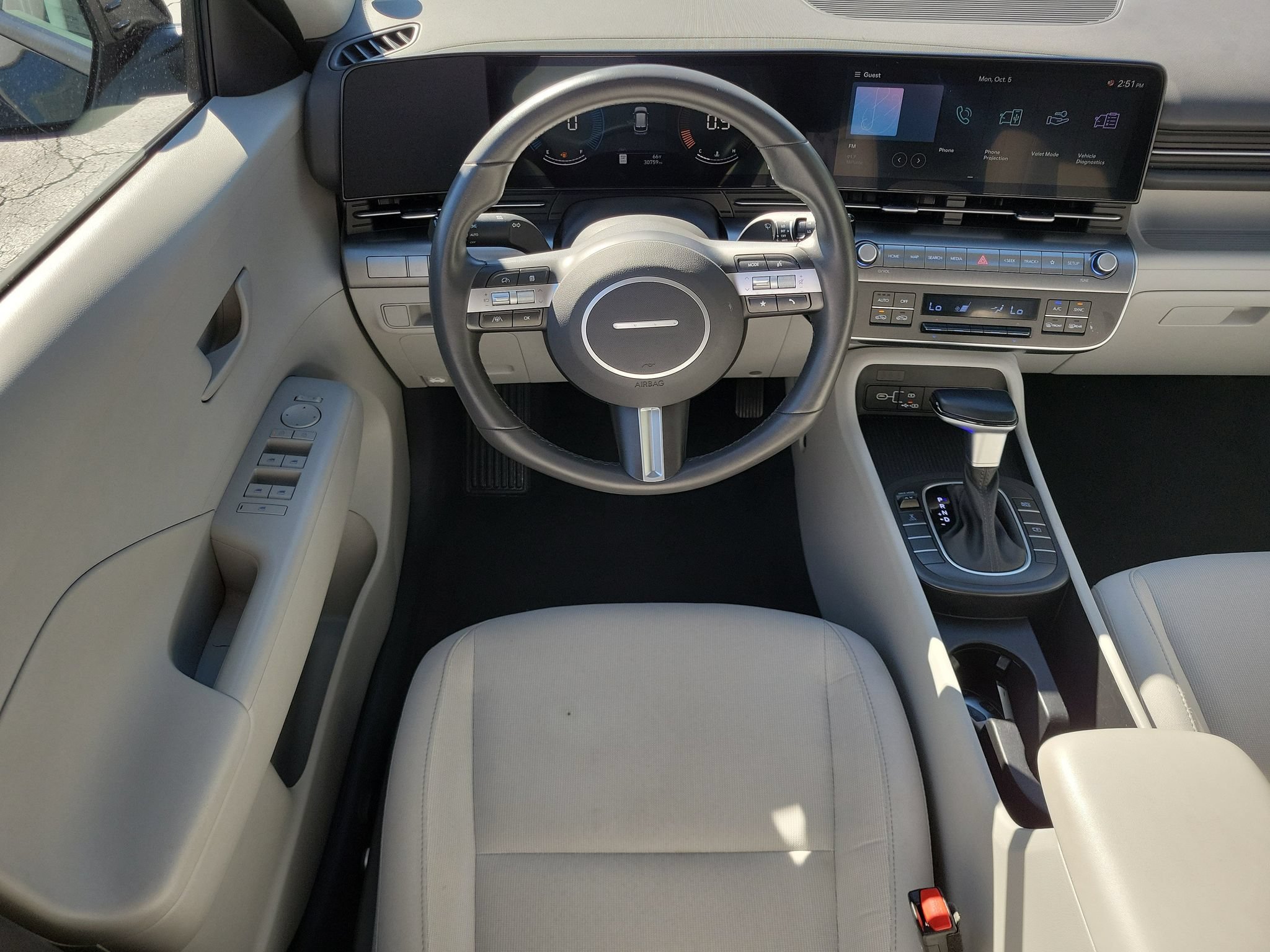 Used 2025 Hyundai Kona SEL AWD/4WD image 26